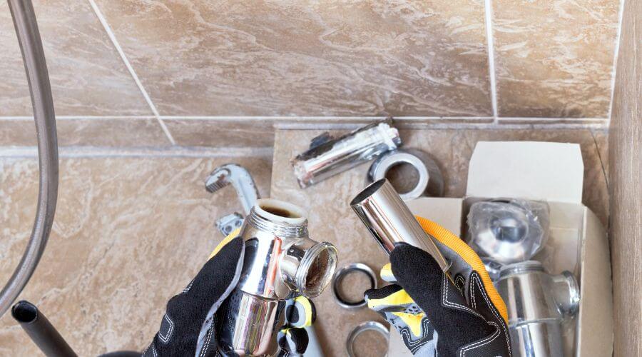 Professional gutter cleaning in Dacula, GA